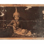 Myanmar_Photo_Archive_10s_child_tradi